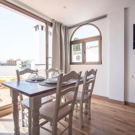 Appartement Freshly Renovated, Modern Penthouse Pueblo Evita! Benalmádena