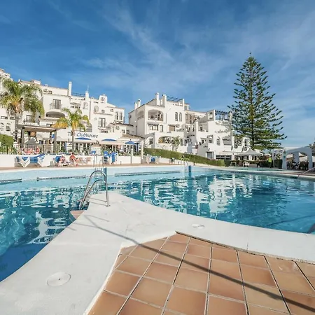 Freshly Renovated, Modern Penthouse Pueblo Evita! Benalmádena