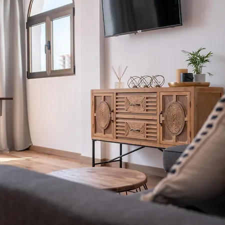 Freshly Renovated, Modern Penthouse Pueblo Evita! Appartement Benalmádena